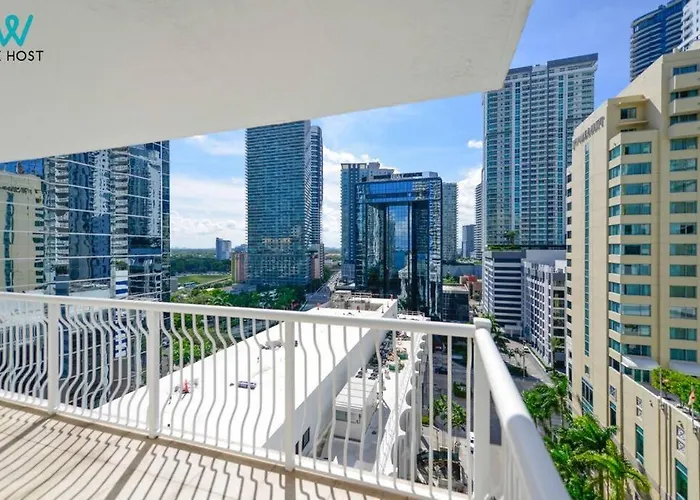 Amazing 3Br Condo At Brickell With City Views